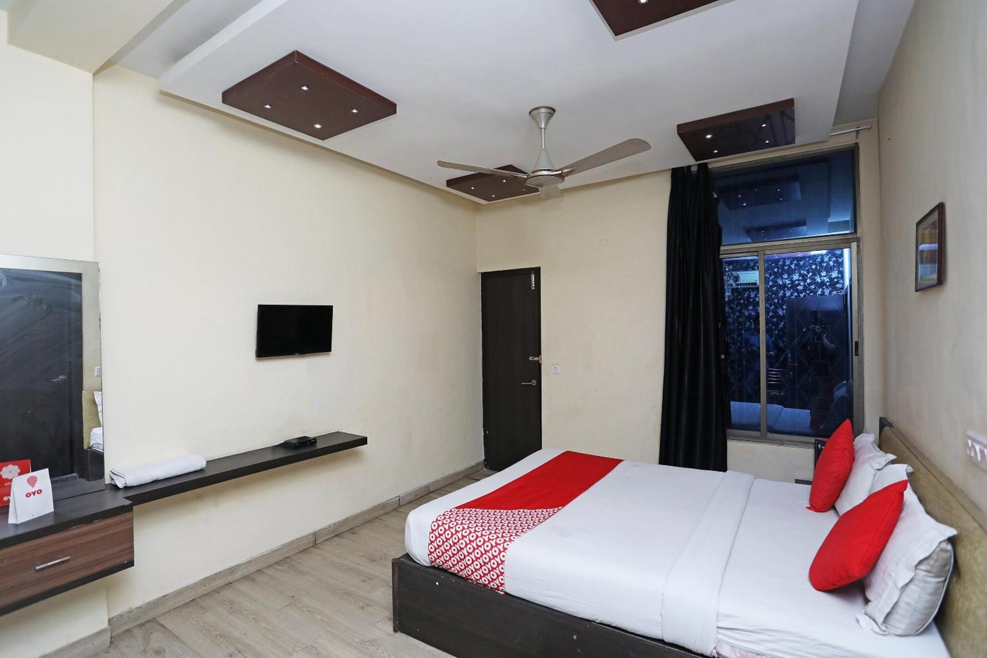 Collection O River Bay Resort Diamond Harbour Exterior photo