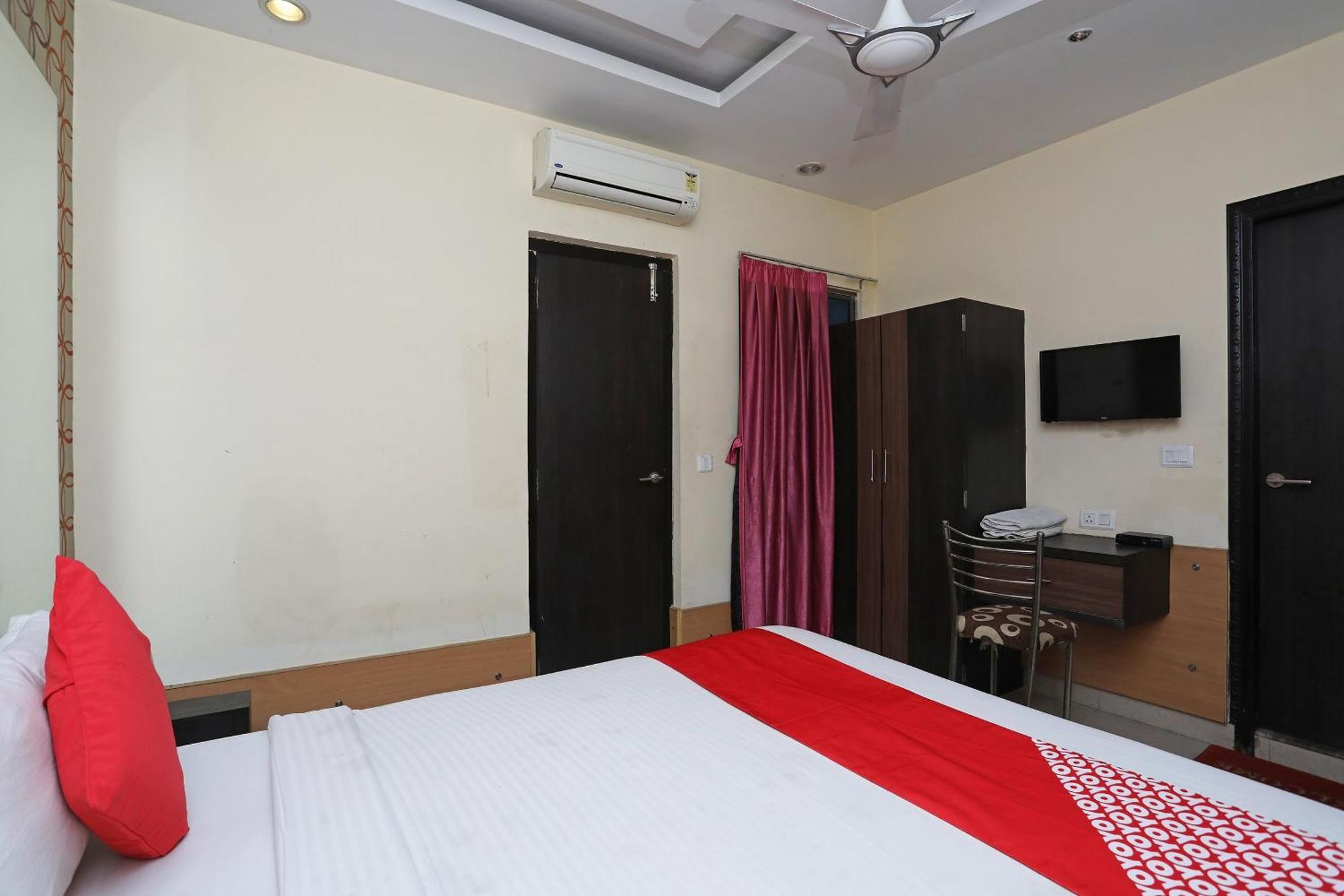 Collection O River Bay Resort Diamond Harbour Exterior photo